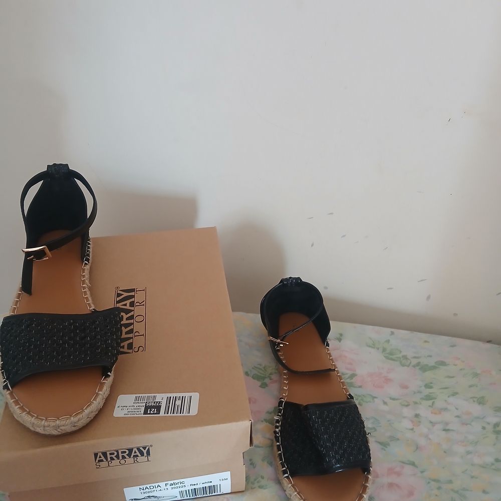 Array Women's Black Espadrilles with Woven Design